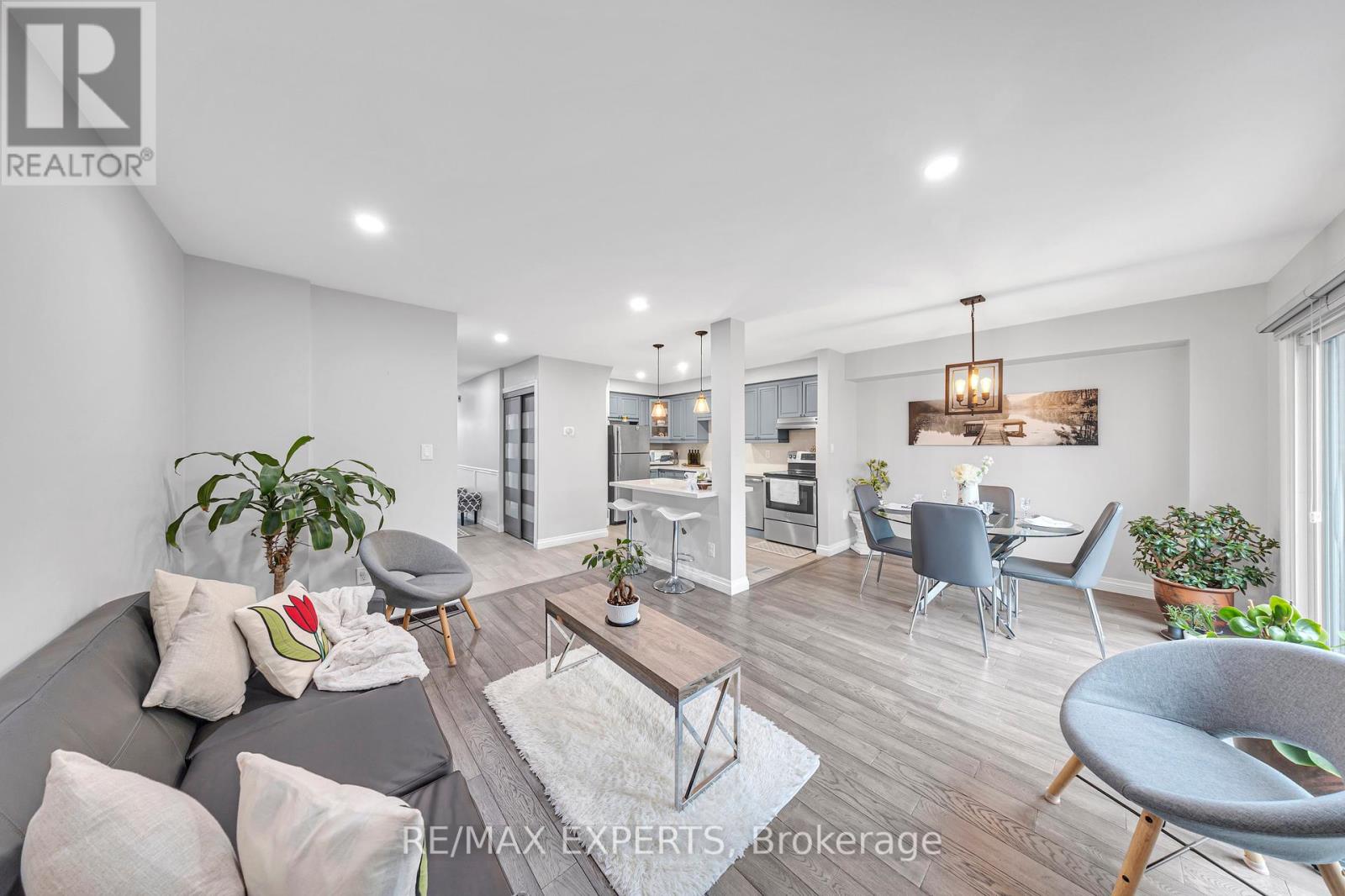 55 - 2676 Folkway Drive, Mississauga, Ontario  L5L 2G5 - Photo 8 - W12284730