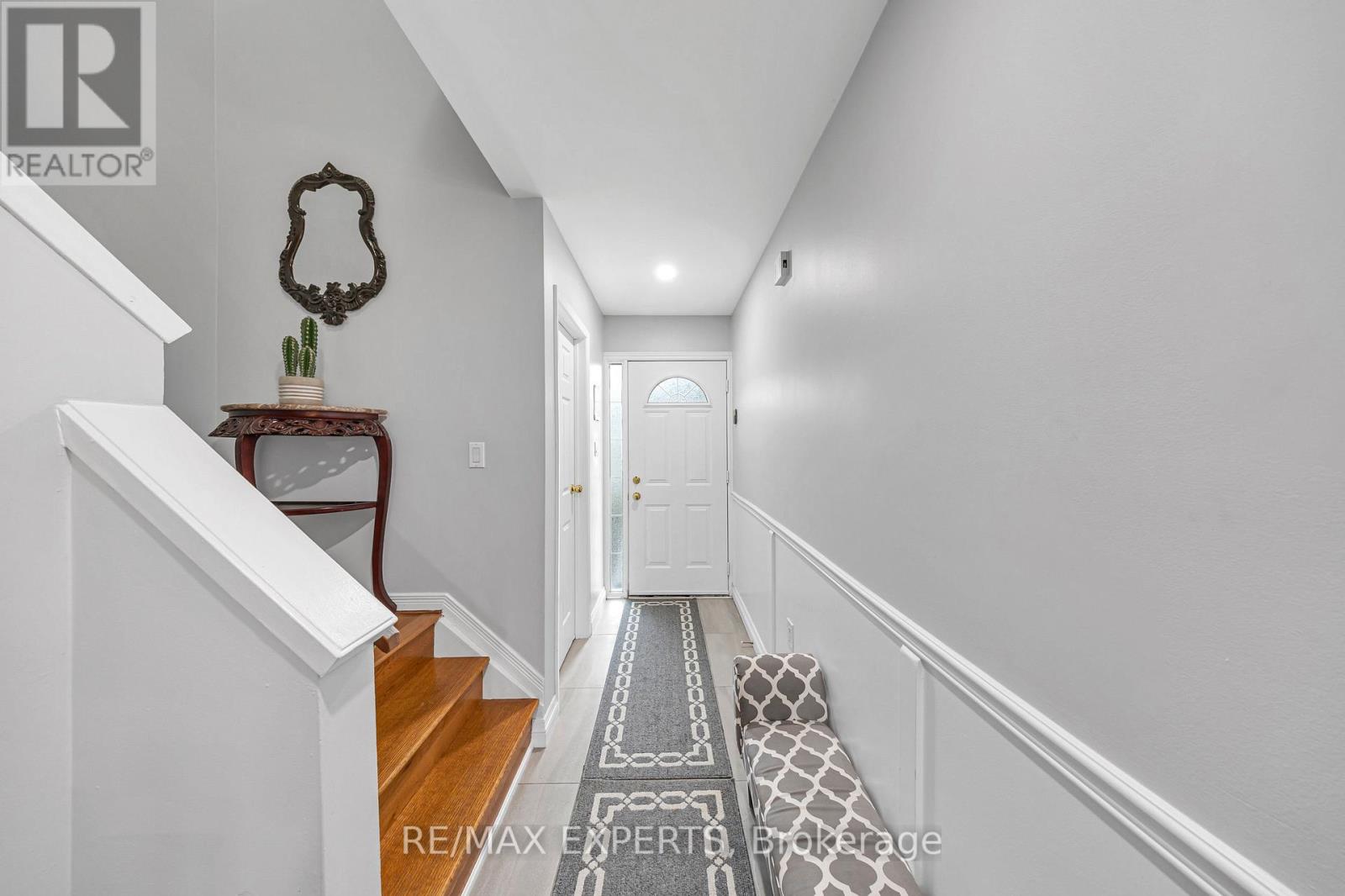 55 - 2676 Folkway Drive, Mississauga, Ontario  L5L 2G5 - Photo 5 - W12284730