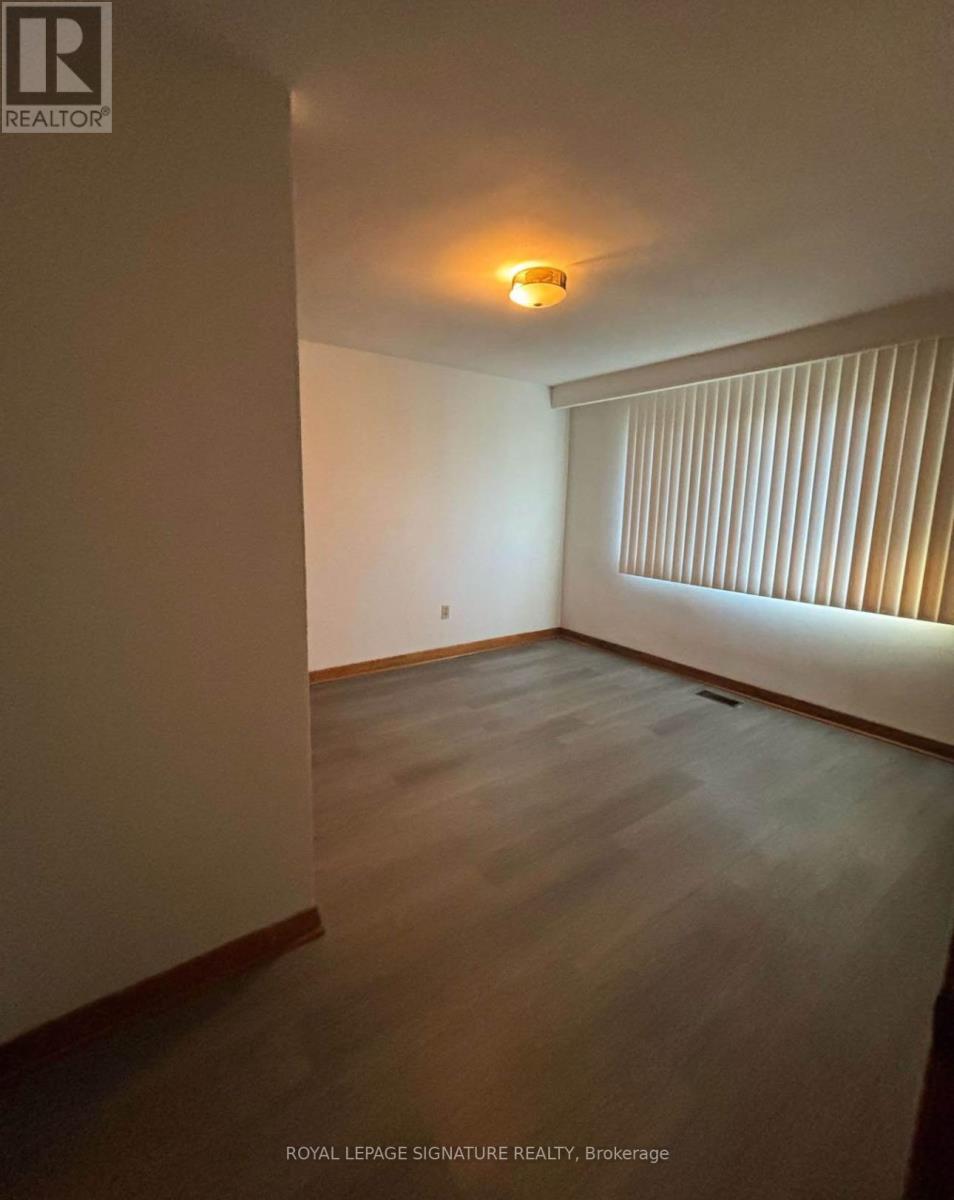 129 Ernest Avenue, Toronto, Ontario  M2J 3T7 - Photo 13 - C12460252