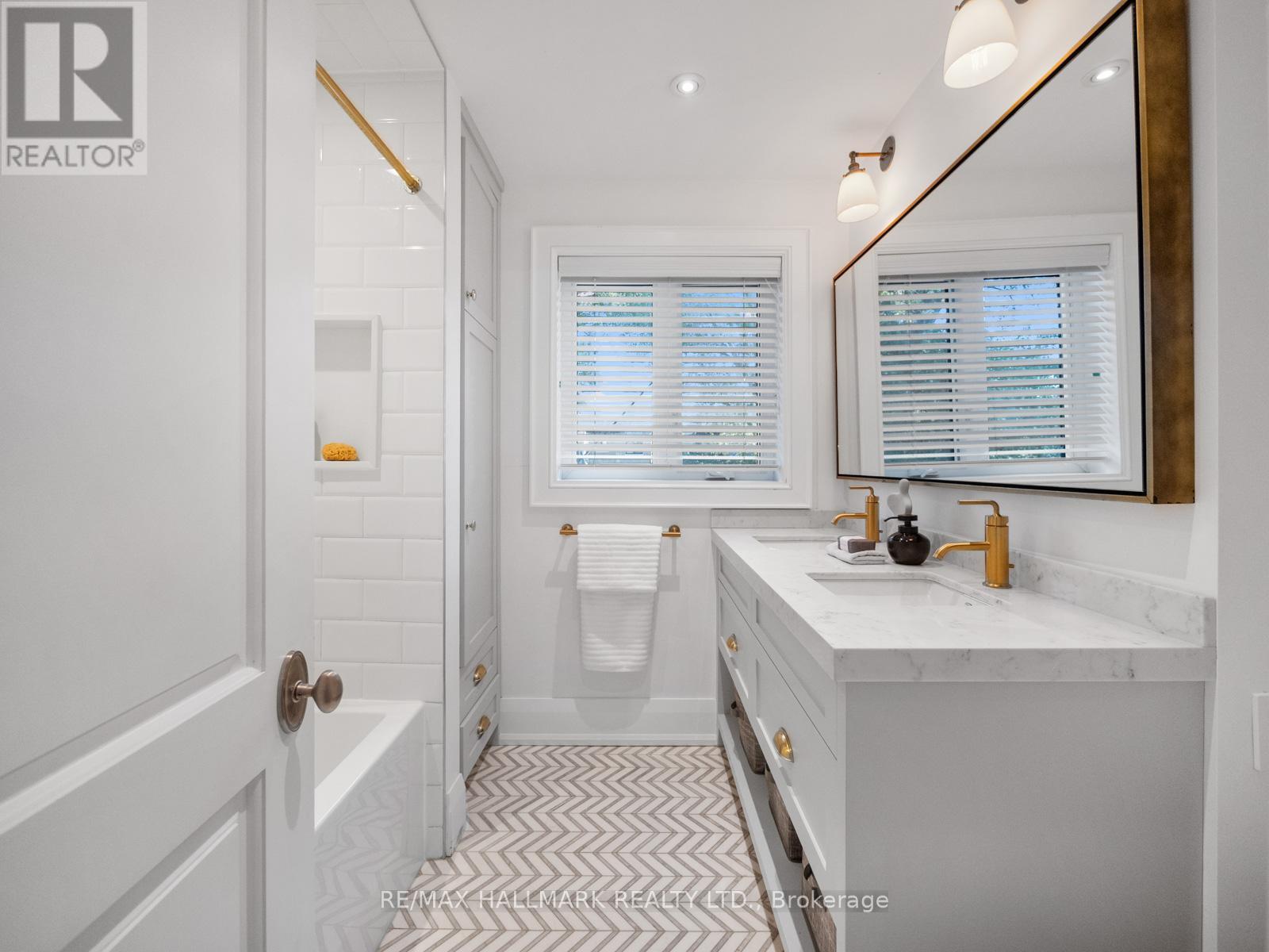 113 Melrose Avenue, Toronto, Ontario  M5M 1Y8 - Photo 34 - C12460322