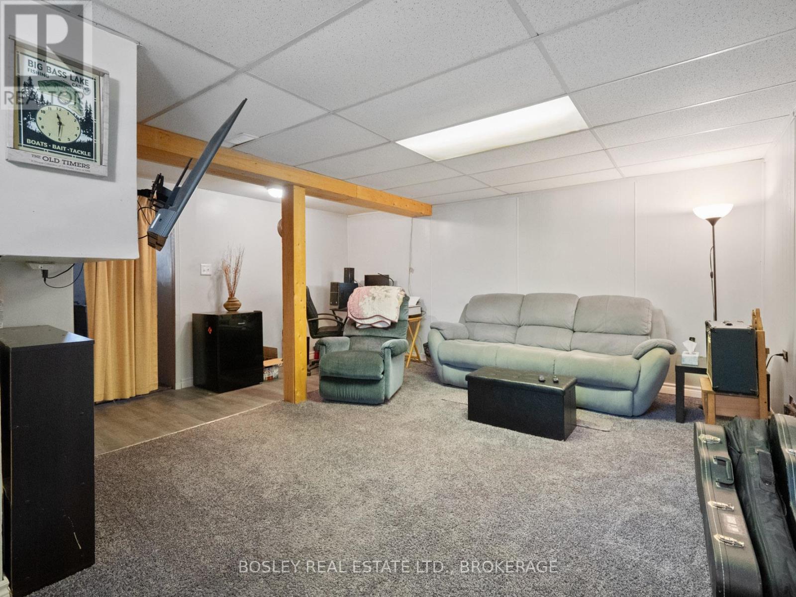 17 Deerfield Parkway, Thorold, Ontario  L2V 4A9 - Photo 17 - X12460363