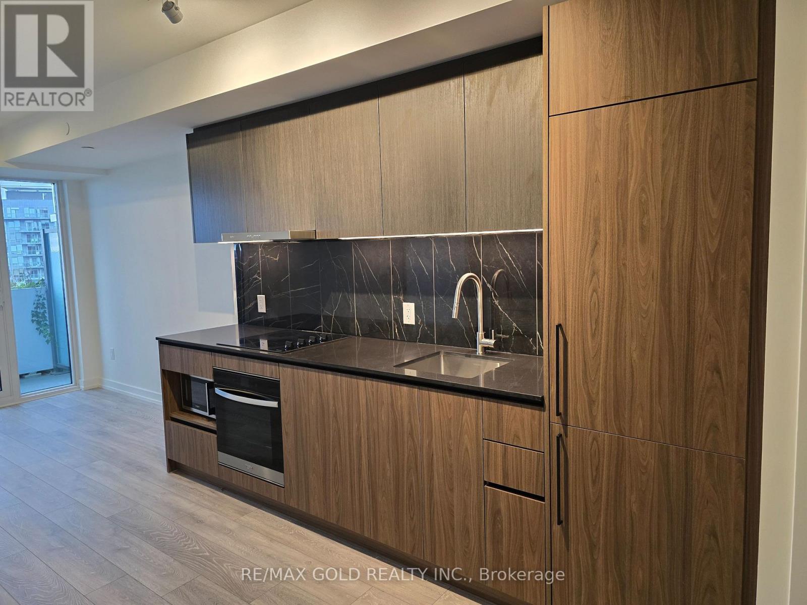 1102 - 1100 Sheppard Avenue W, Toronto, Ontario  M3K 0E4 - Photo 2 - W12459652