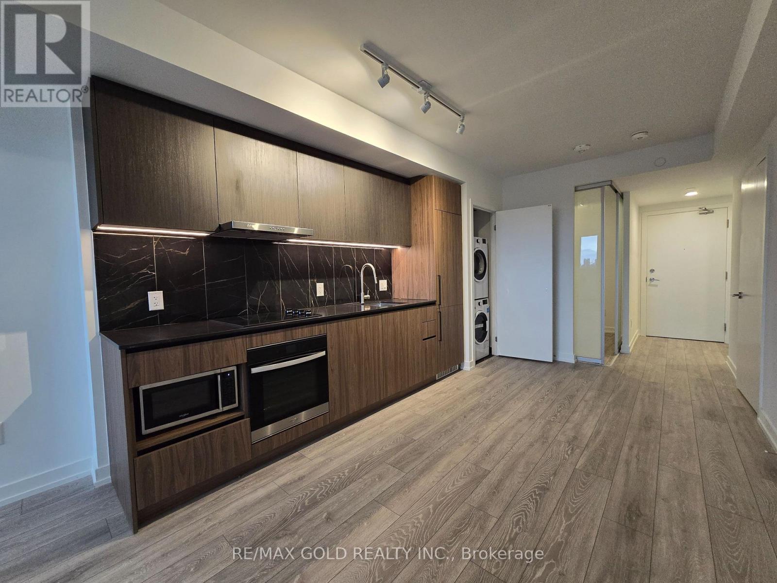 1102 - 1100 Sheppard Avenue W, Toronto, Ontario  M3K 0E4 - Photo 4 - W12459652