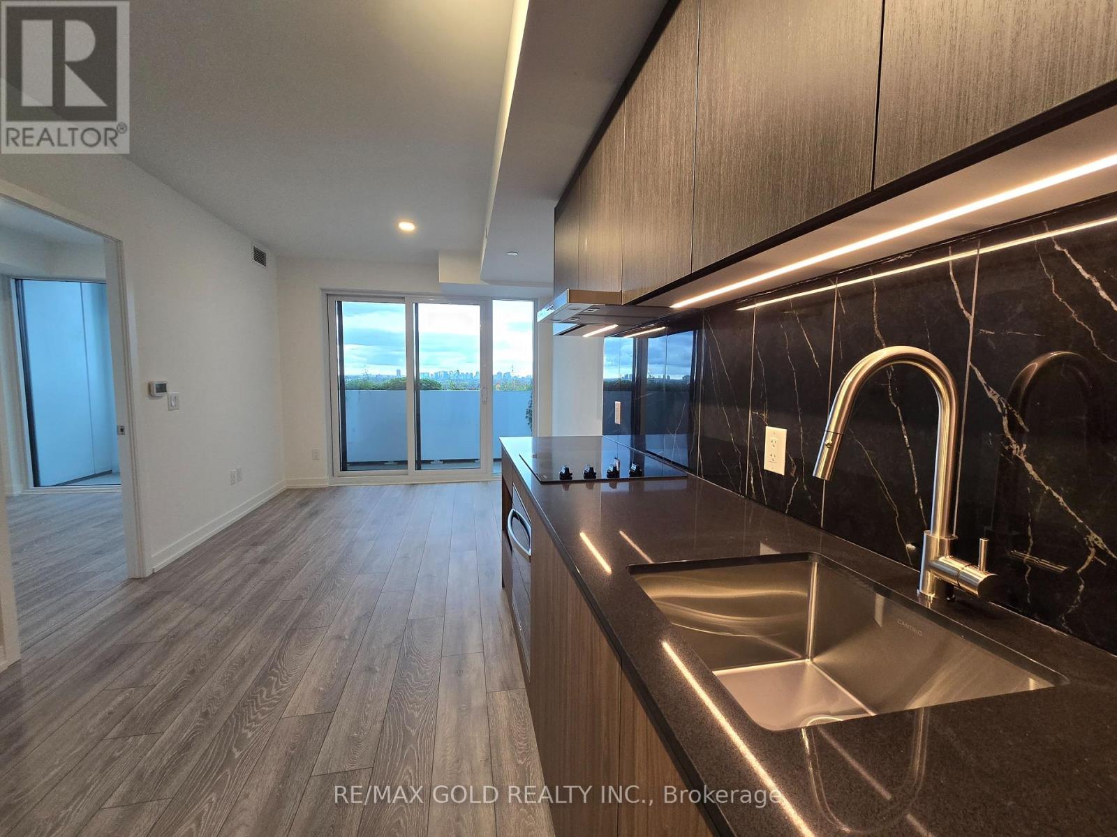 1102 - 1100 Sheppard Avenue W, Toronto, Ontario  M3K 0E4 - Photo 3 - W12459652