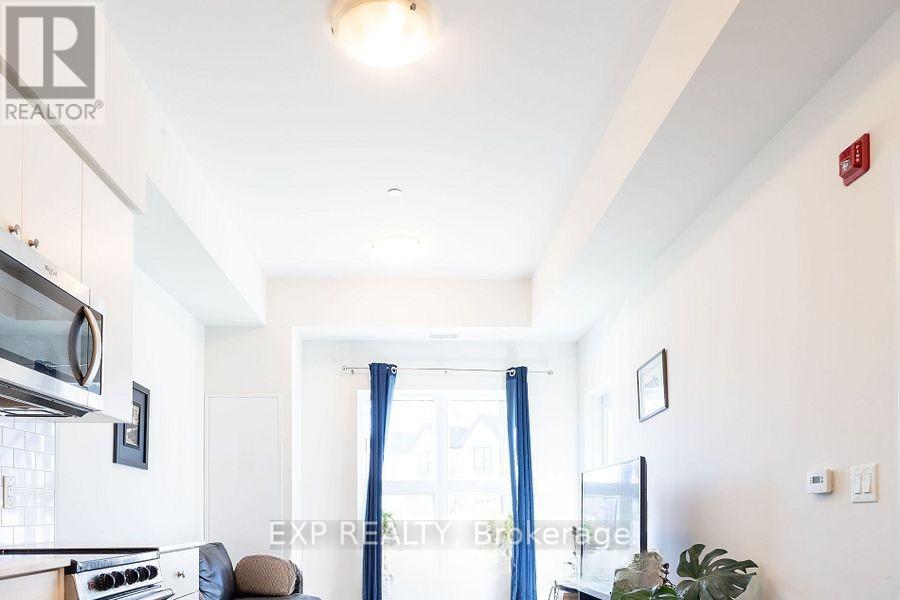 122 - 110 Fergus Avenue, Kitchener, Ontario  N2A 0K9 - Photo 8 - X12441066