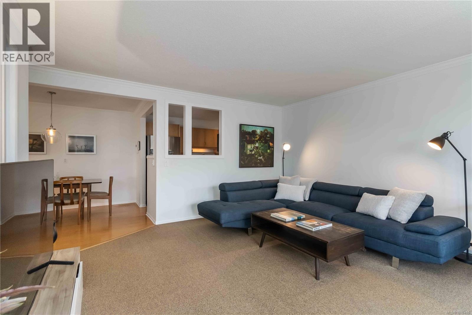 410 1433 Faircliff Lane, Victoria, British Columbia  V8S 3J6 - Photo 8 - 1017416