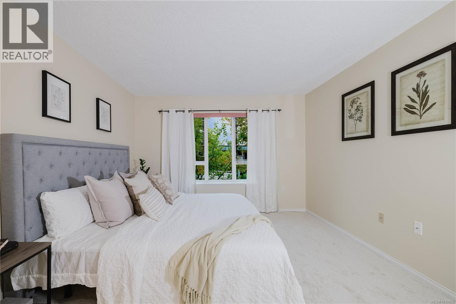 305 1521 Church Ave, Saanich, British Columbia V8P 5T7 - Photo 13 - 1015852