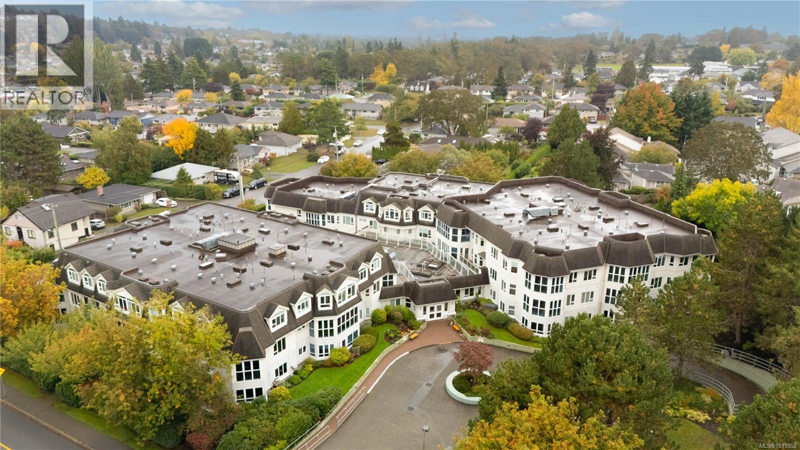 305 1521 Church Ave, Saanich, British Columbia V8P 5T7 - Photo 31 - 1015852