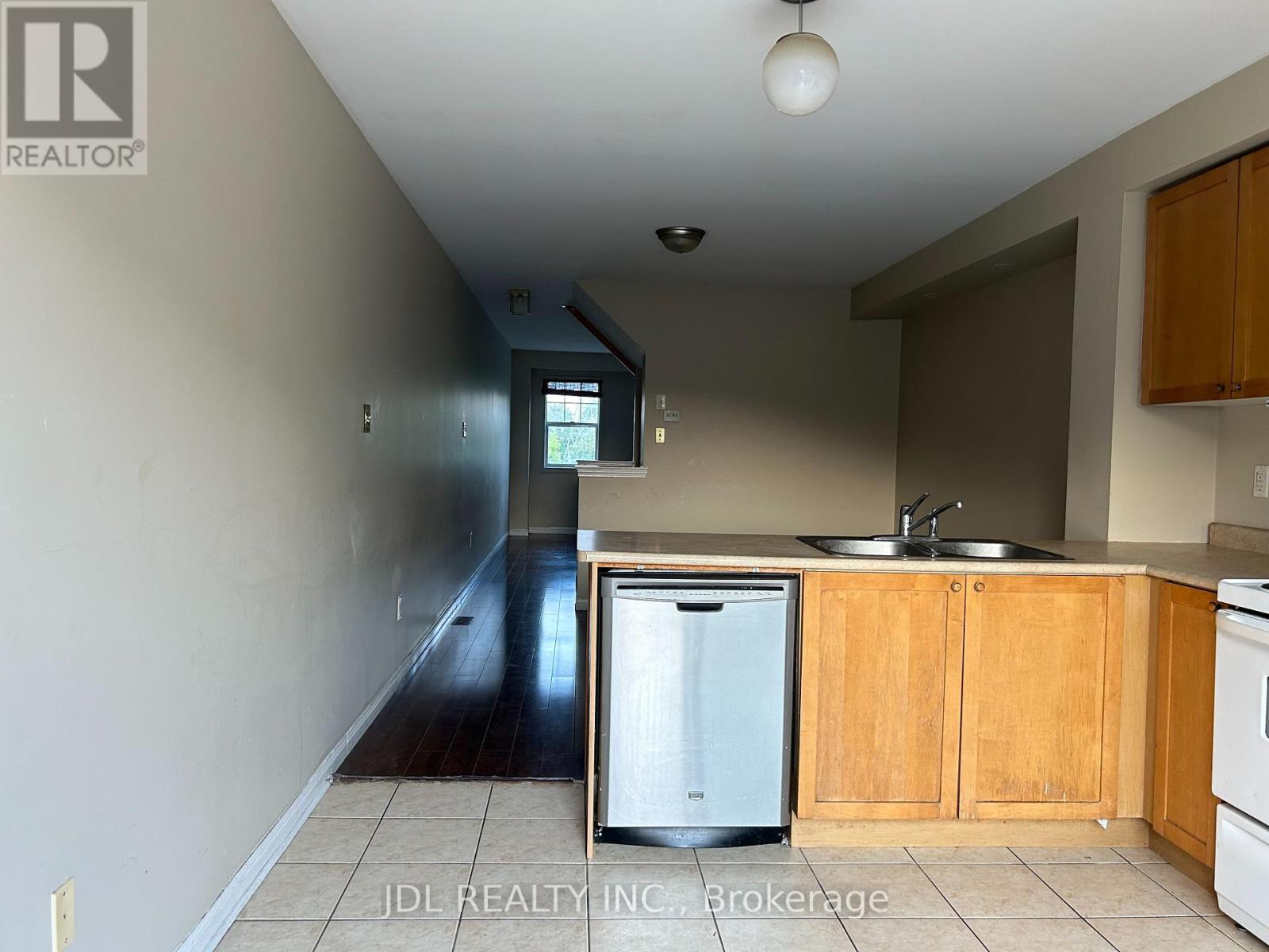 233b Rouge River Dr Drive, Toronto, Ontario  M1B 6H2 - Photo 8 - E12460264