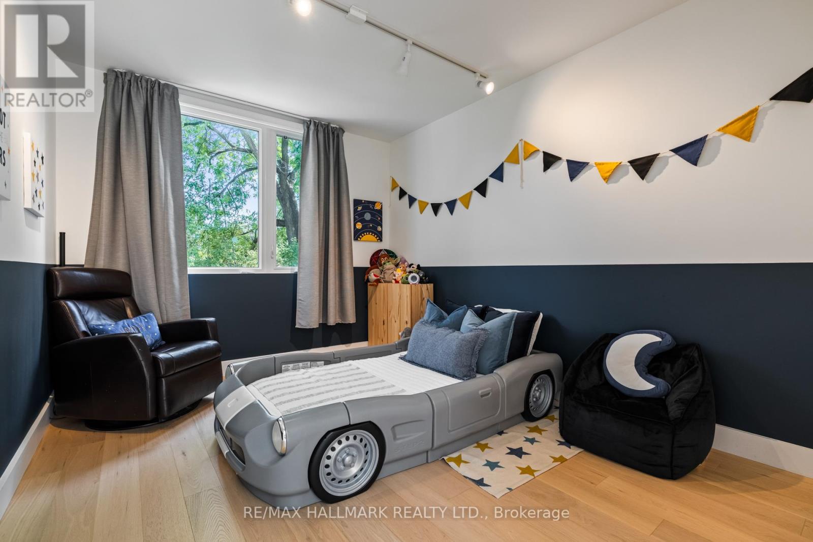 27 Glencrest Boulevard, Toronto, Ontario  M4B 1L2 - Photo 20 - E12460328