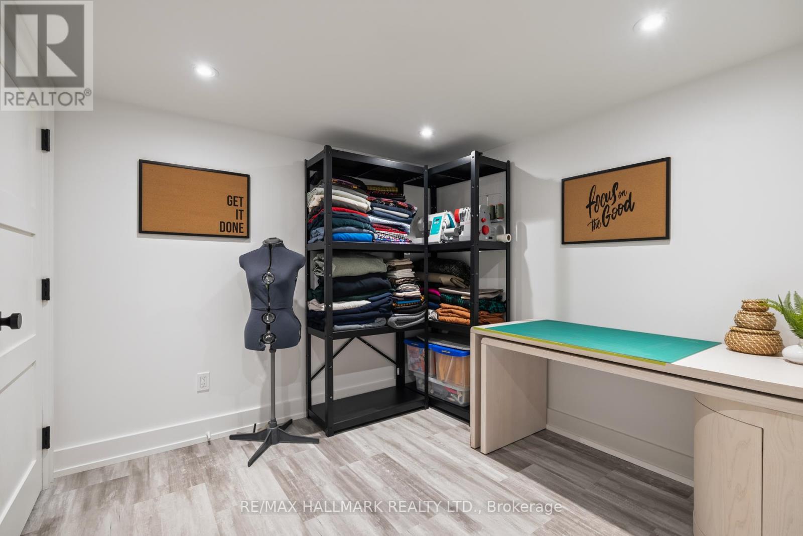 27 Glencrest Boulevard, Toronto, Ontario  M4B 1L2 - Photo 26 - E12460328