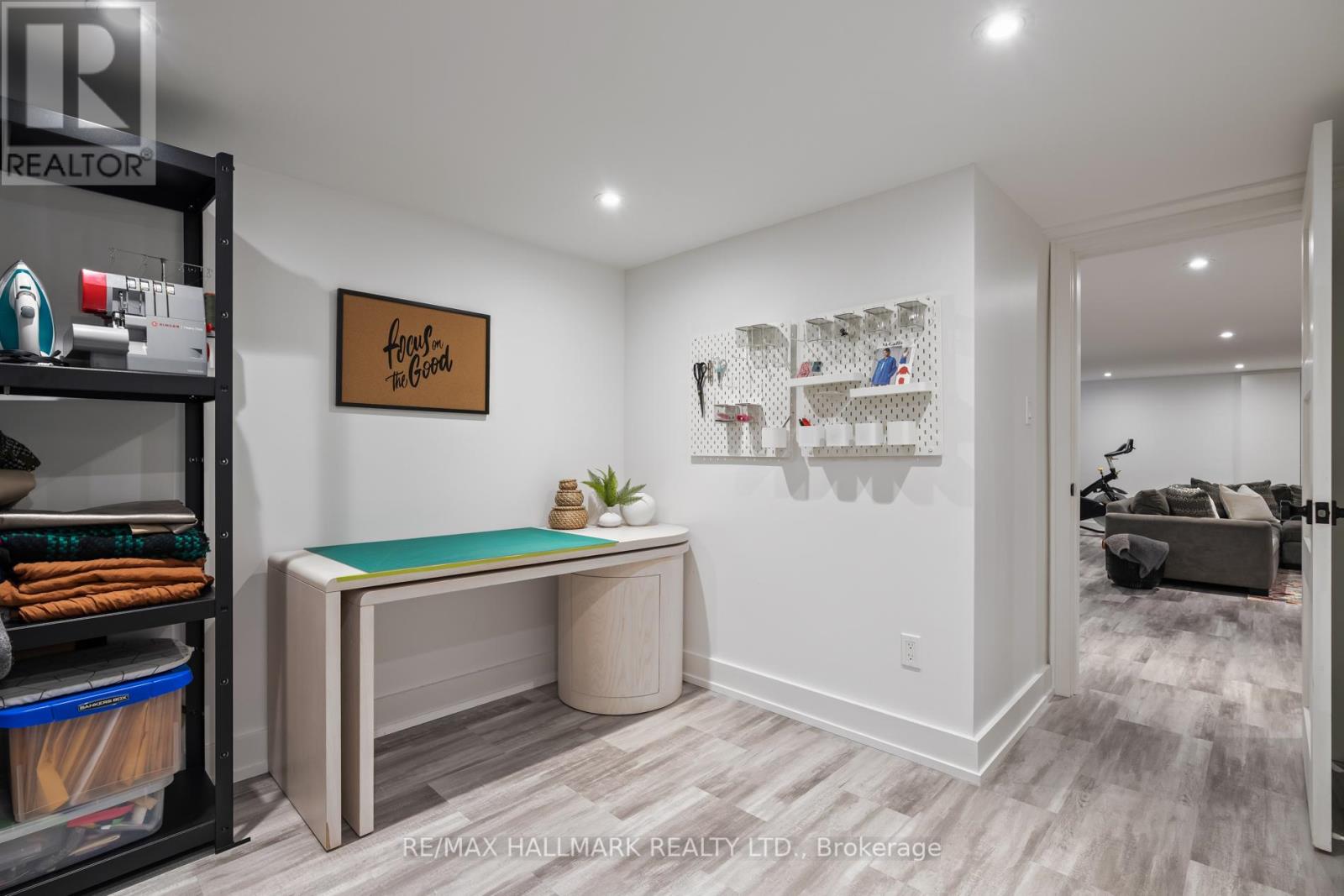 27 Glencrest Boulevard, Toronto, Ontario  M4B 1L2 - Photo 27 - E12460328