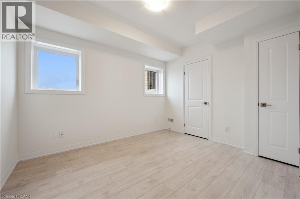 15 Stauffer Woods Trail Unit# B6, Kitchener, Ontario  N2P 2P4 - Photo 13 - 40777739