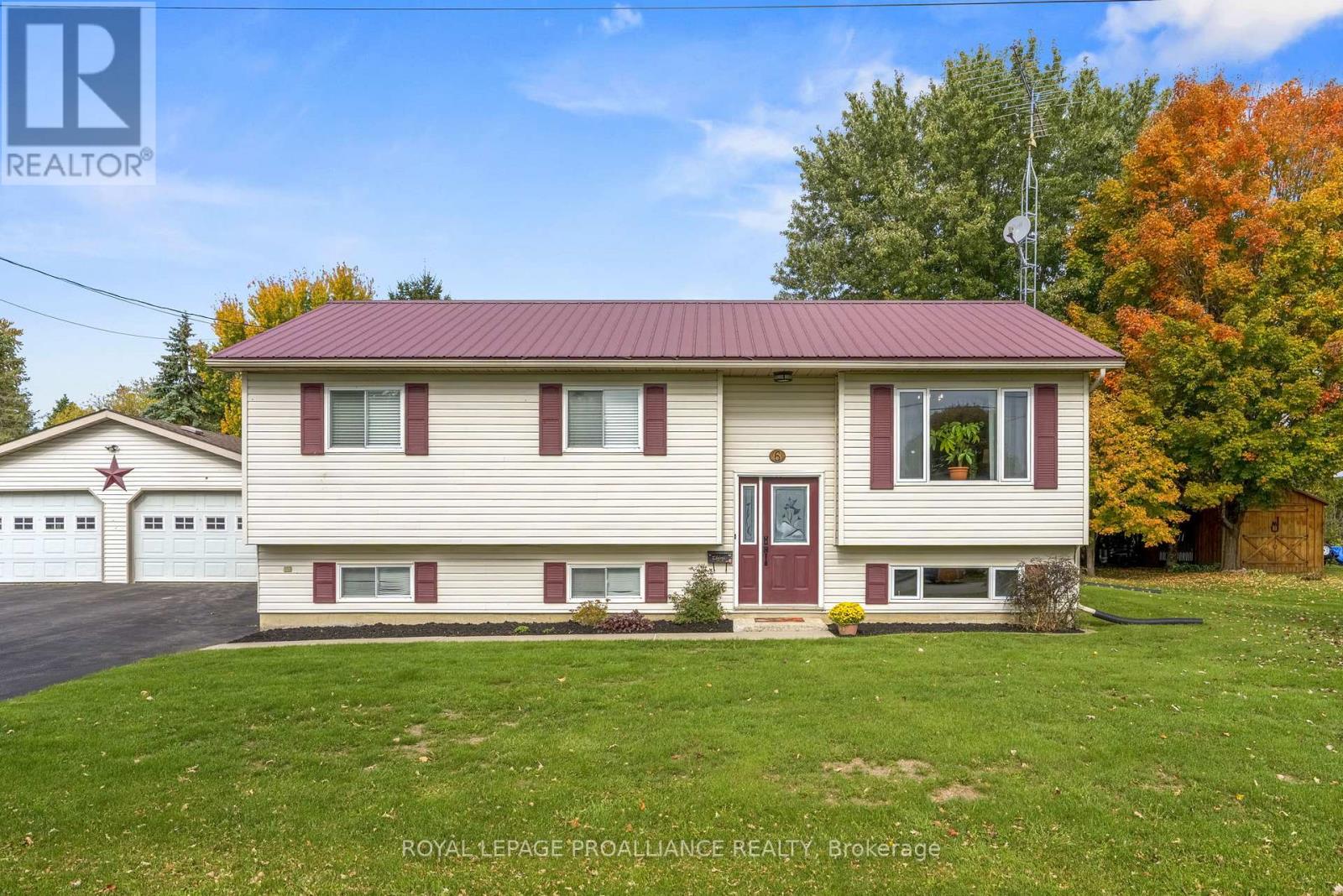 6 LAYNG DRIVE, Athens, Ontario