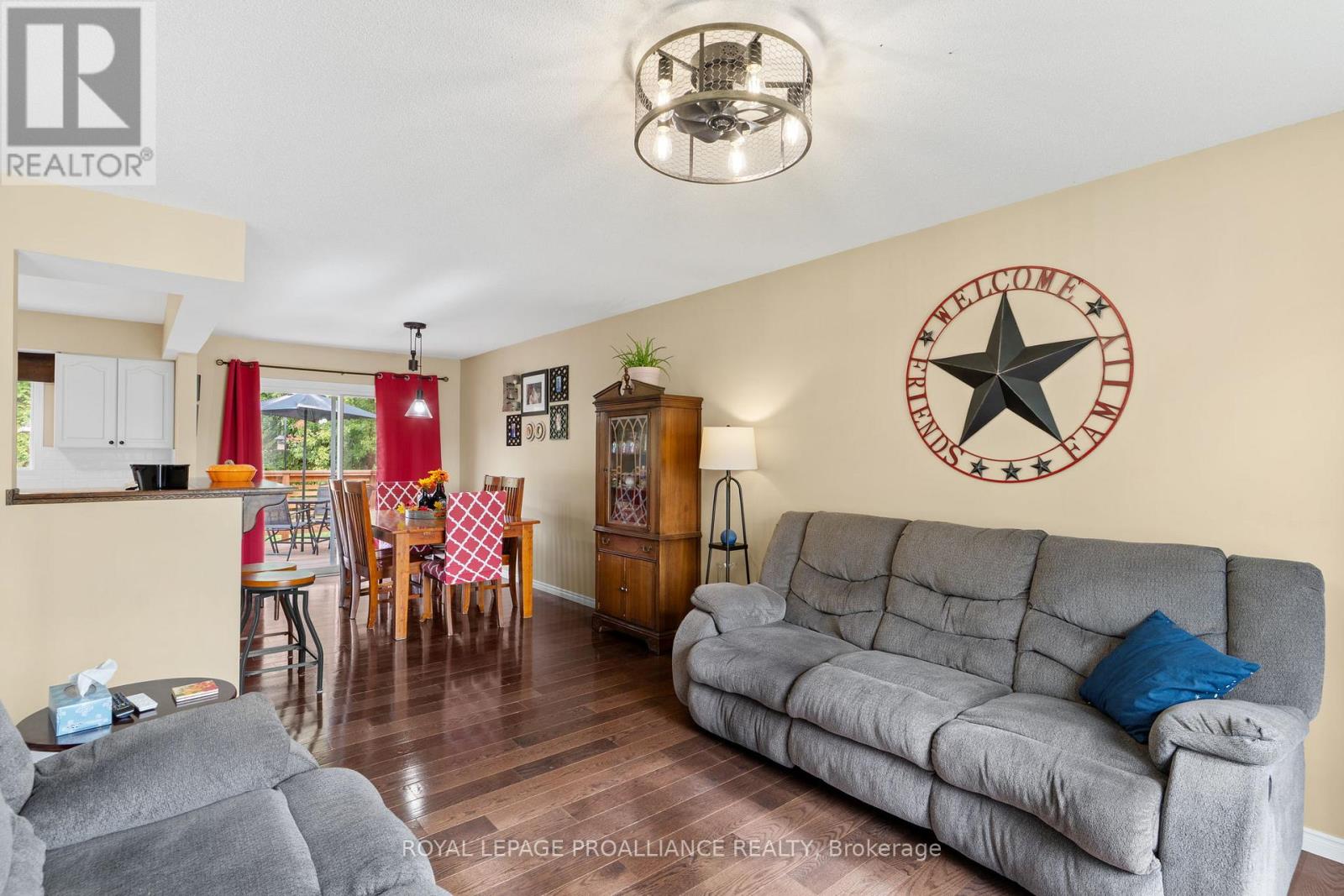 6 Layng Drive, Athens, Ontario  K0E 1B0 - Photo 11 - X12460369