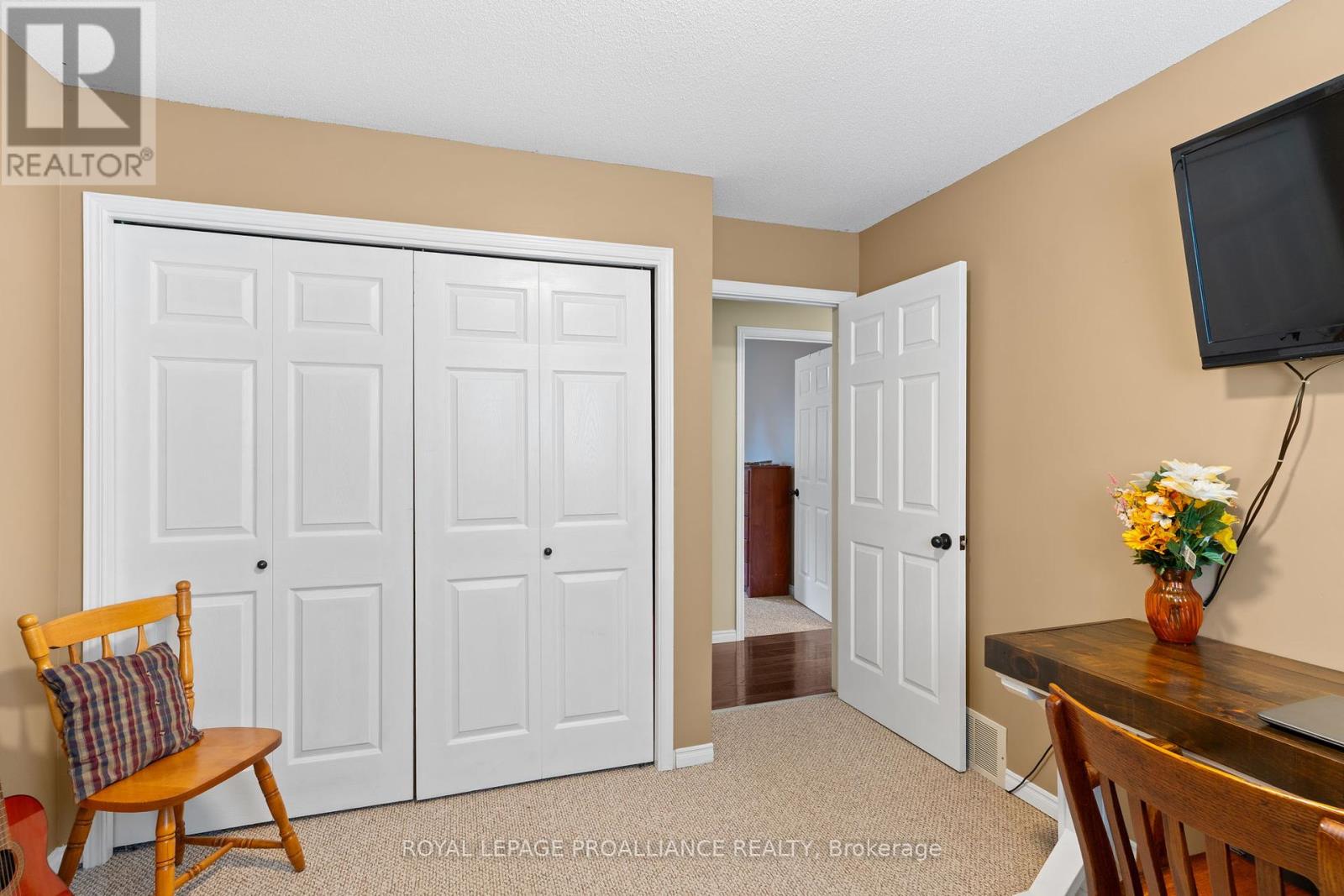 6 Layng Drive, Athens, Ontario  K0E 1B0 - Photo 28 - X12460369