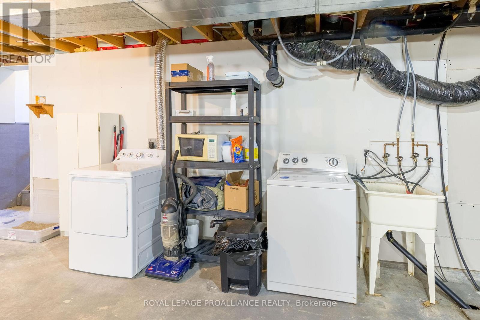 6 Layng Drive, Athens, Ontario  K0E 1B0 - Photo 33 - X12460369