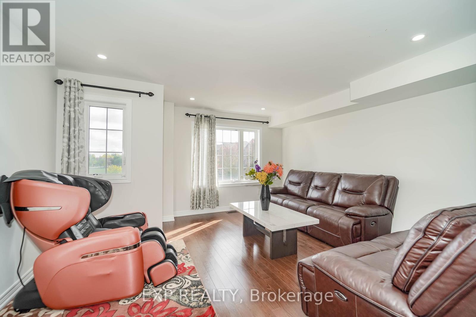 62 Harvest Field Road, Markham, Ontario  L6B 0T7 - Photo 20 - N12460232