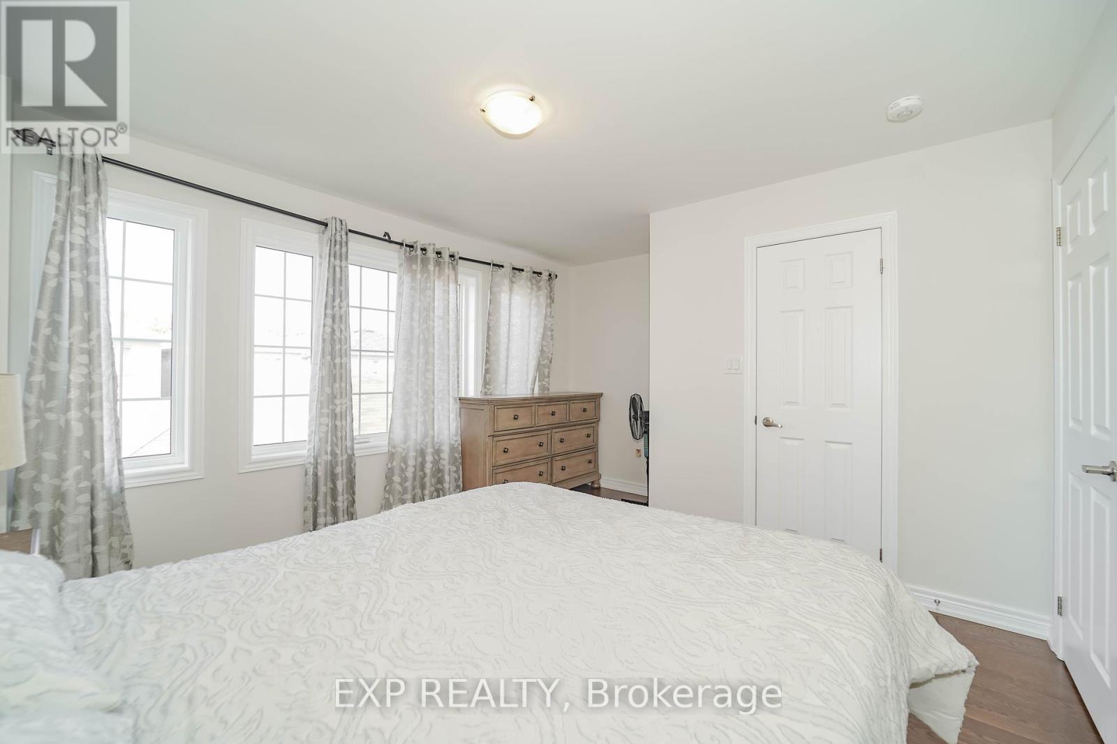62 Harvest Field Road, Markham, Ontario  L6B 0T7 - Photo 30 - N12460232