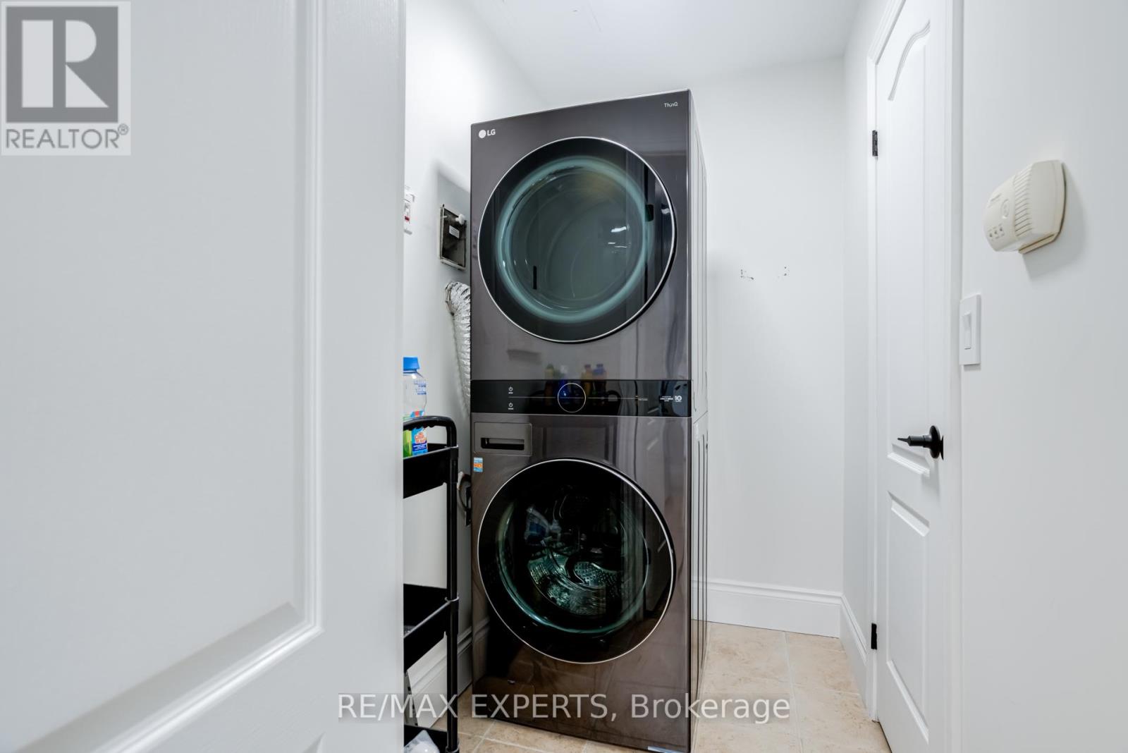 408 - 53 Woodbridge Avenue N, Vaughan, Ontario  L4L 9K9 - Photo 32 - N12460246
