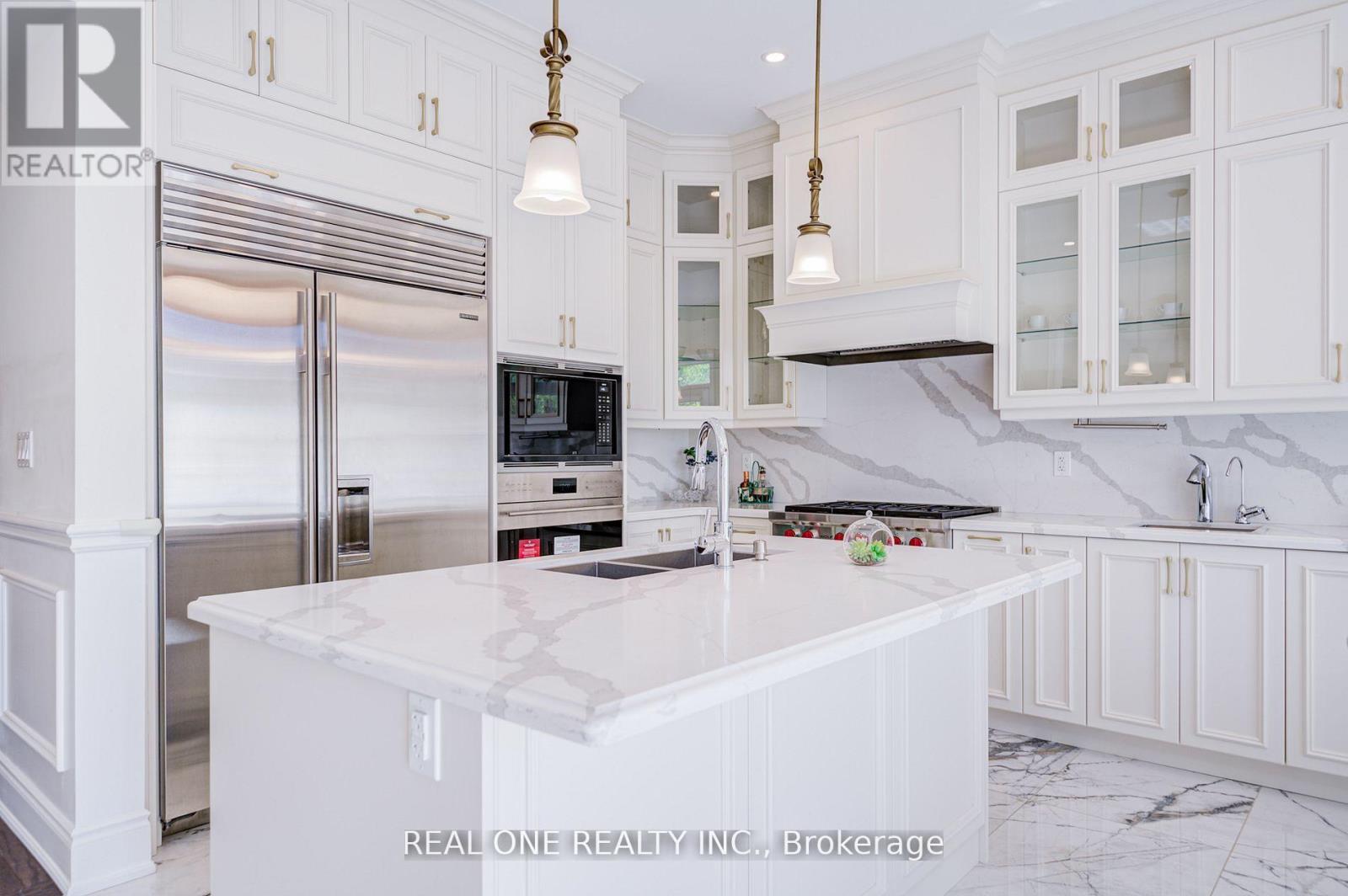 47 Milky Way Drive, Richmond Hill, Ontario  L4C 4M9 - Photo 11 - N12460248