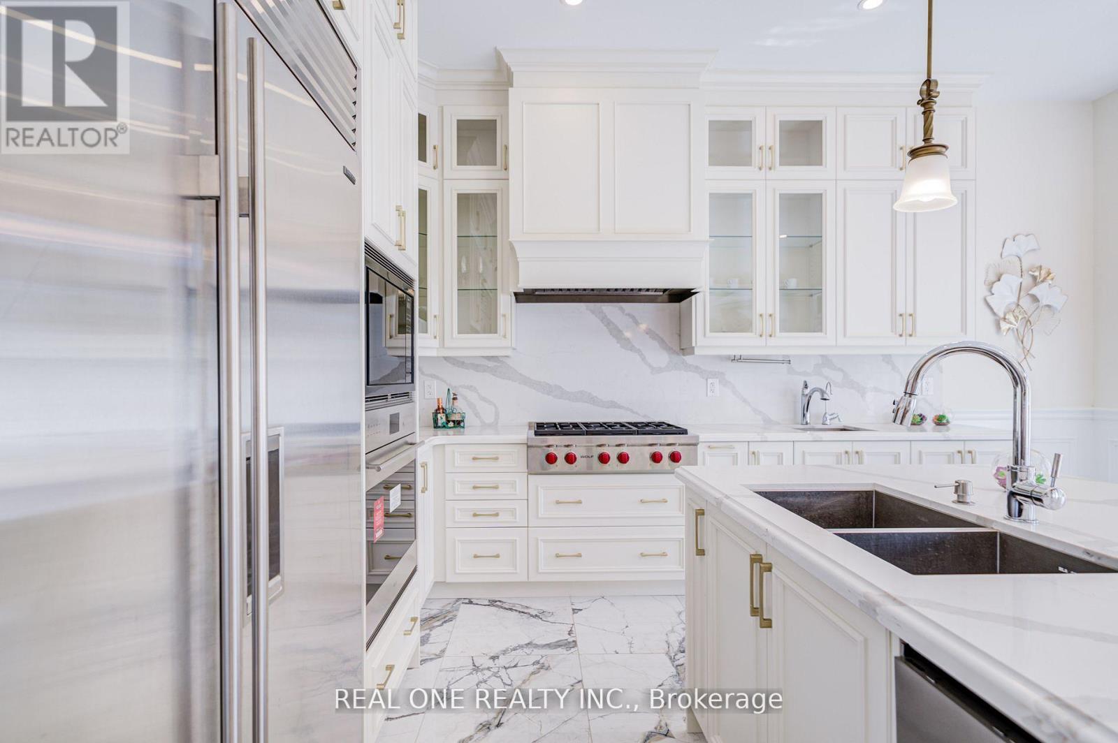 47 Milky Way Drive, Richmond Hill, Ontario  L4C 4M9 - Photo 12 - N12460248