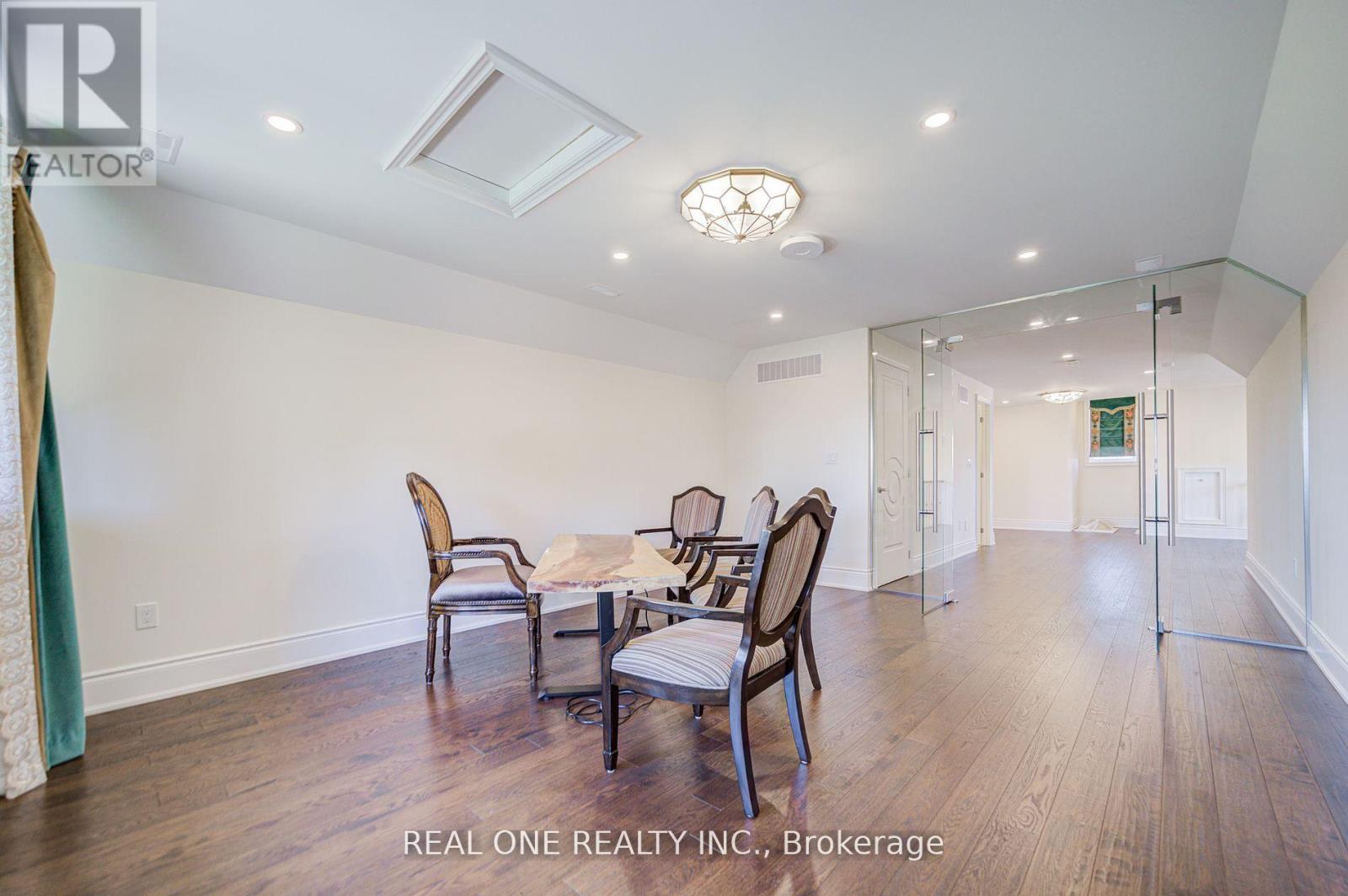 47 Milky Way Drive, Richmond Hill, Ontario  L4C 4M9 - Photo 38 - N12460248