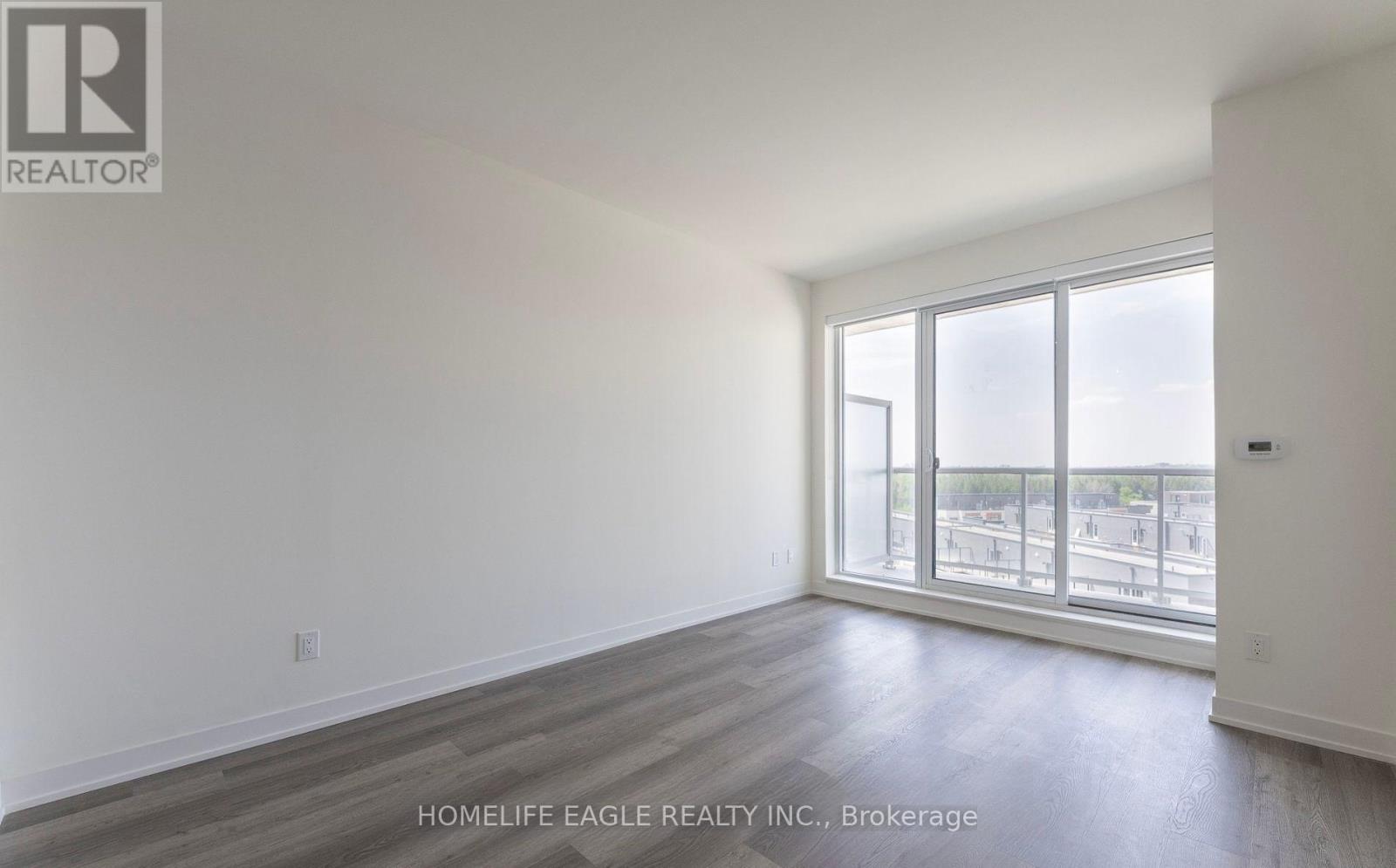 314 - 6 David Eyer Road, Richmond Hill, Ontario  L4S 0N5 - Photo 10 - N12460250