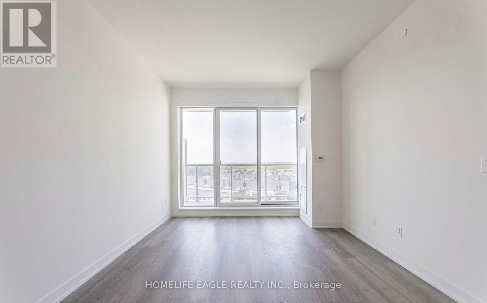 314 - 6 David Eyer Road, Richmond Hill, Ontario  L4S 0N5 - Photo 3 - N12460250