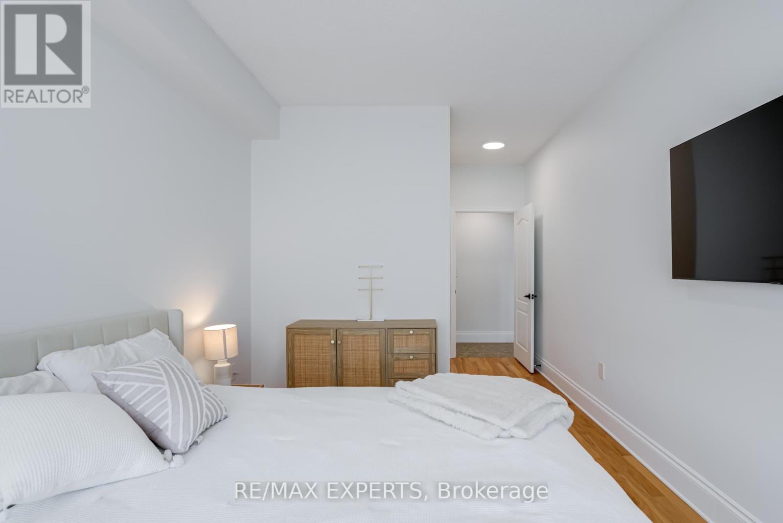 408 - 53 Woodbridge Avenue N, Vaughan, Ontario  L4L 9K9 - Photo 25 - N12460254