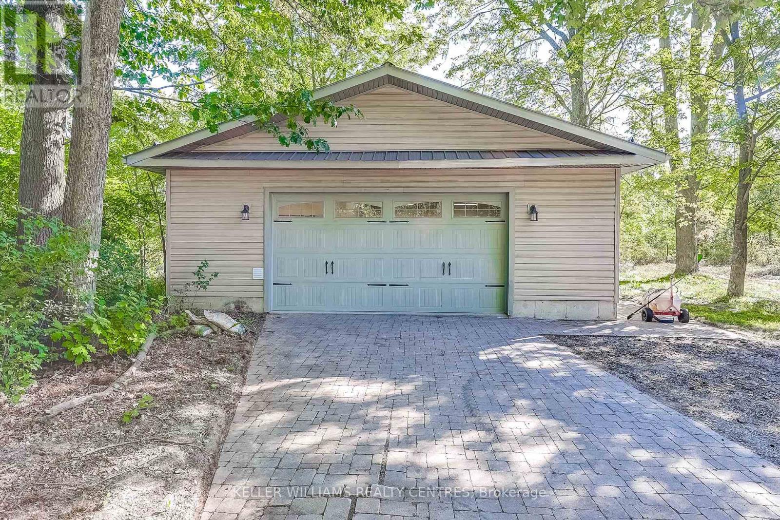 16073 Warden Avenue, Whitchurch-Stouffville, Ontario  L4A 2M3 - Photo 34 - N12460267