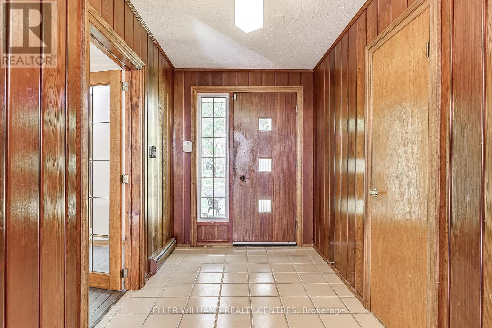 16073 Warden Avenue, Whitchurch-Stouffville, Ontario  L4A 2M3 - Photo 8 - N12460267