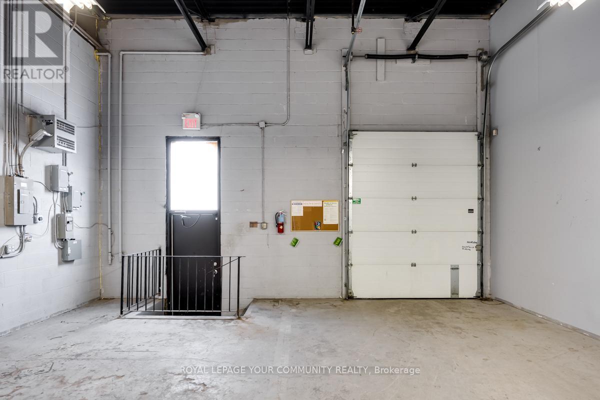4 - 255 Industrial Parkway S, Aurora, Ontario  L4G 3V5 - Photo 12 - N12460284