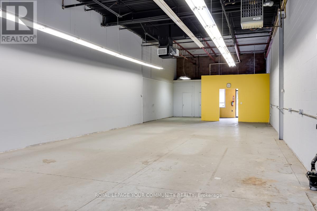 4 - 255 Industrial Parkway S, Aurora, Ontario  L4G 3V5 - Photo 14 - N12460284