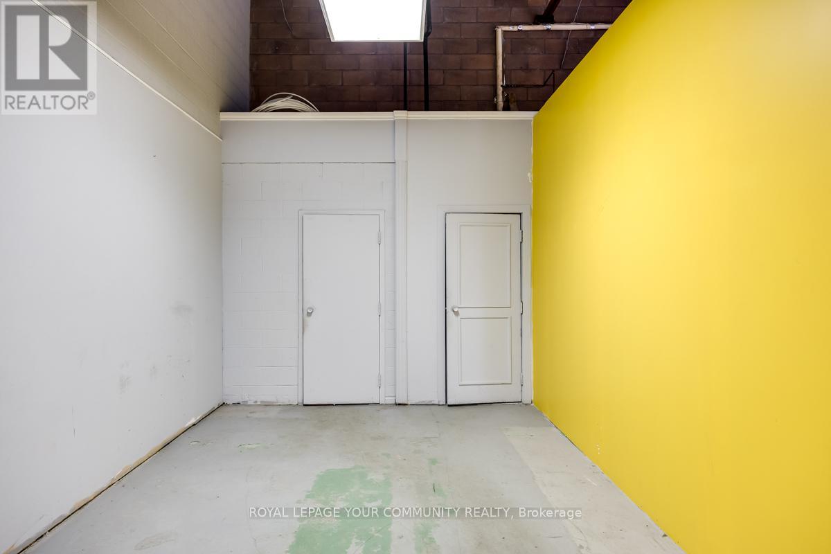 4 - 255 Industrial Parkway S, Aurora, Ontario  L4G 3V5 - Photo 17 - N12460284