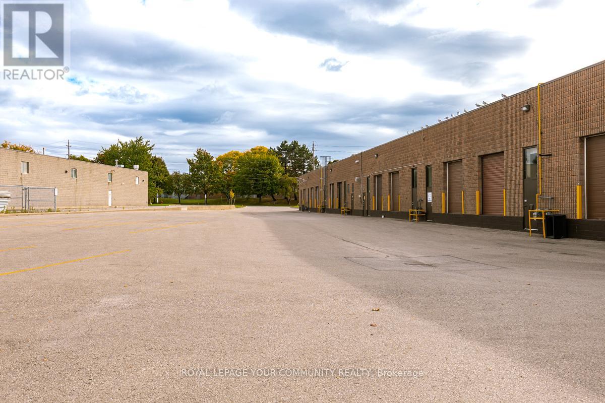 4 - 255 Industrial Parkway S, Aurora, Ontario  L4G 3V5 - Photo 21 - N12460284