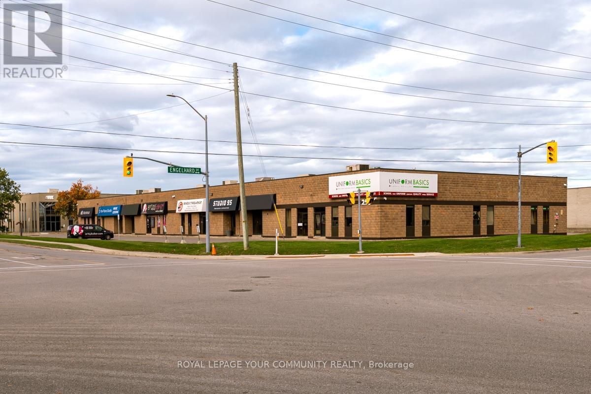4 - 255 Industrial Parkway S, Aurora, Ontario  L4G 3V5 - Photo 4 - N12460284