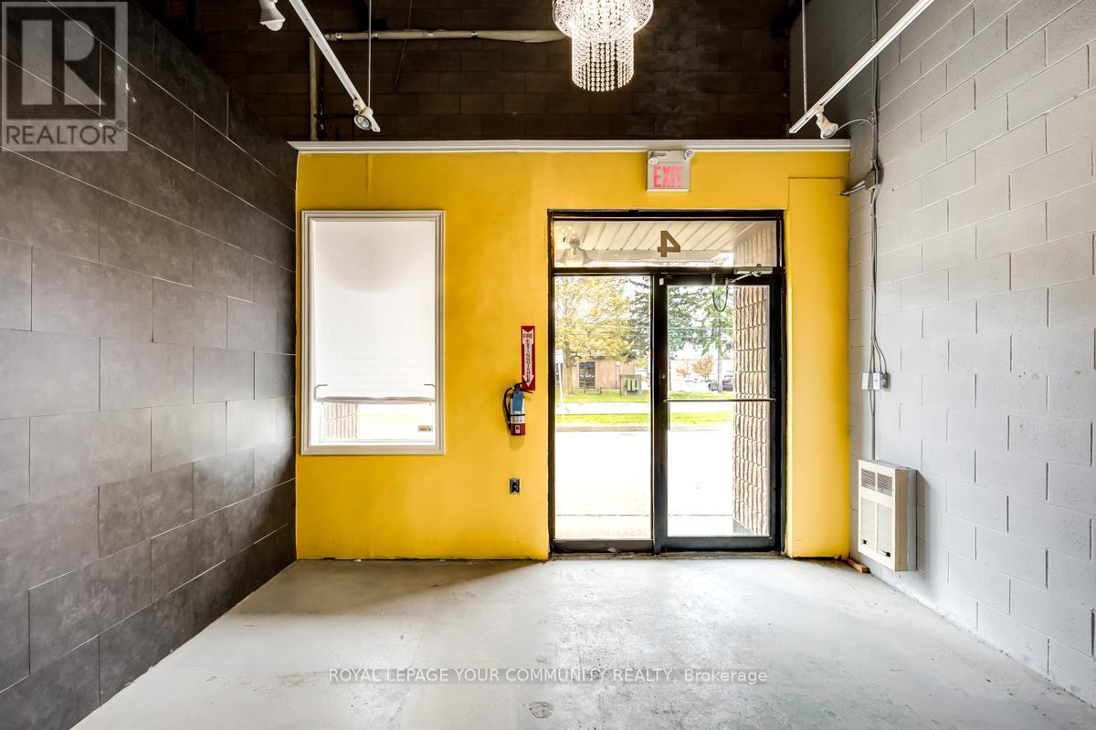 4 - 255 Industrial Parkway S, Aurora, Ontario  L4G 3V5 - Photo 5 - N12460284