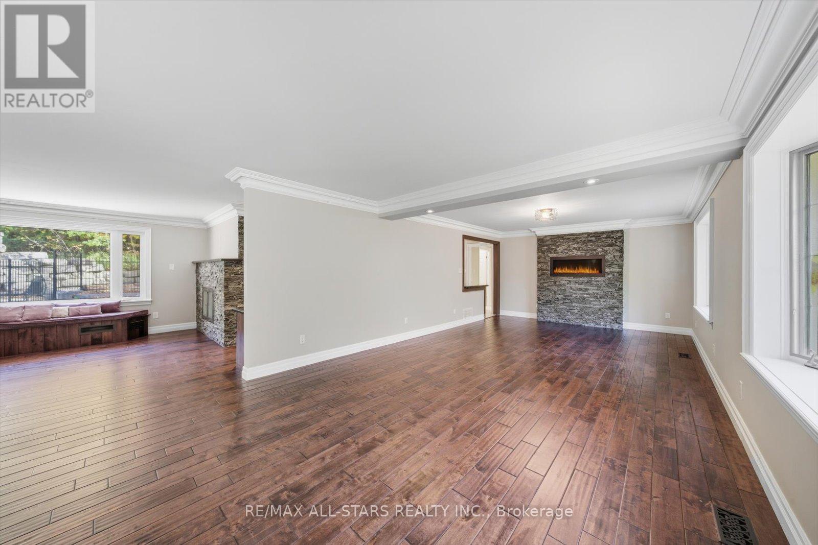 40 Algonquin Forest Drive, East Gwillimbury, Ontario  L9N 0C6 - Photo 12 - N12460291