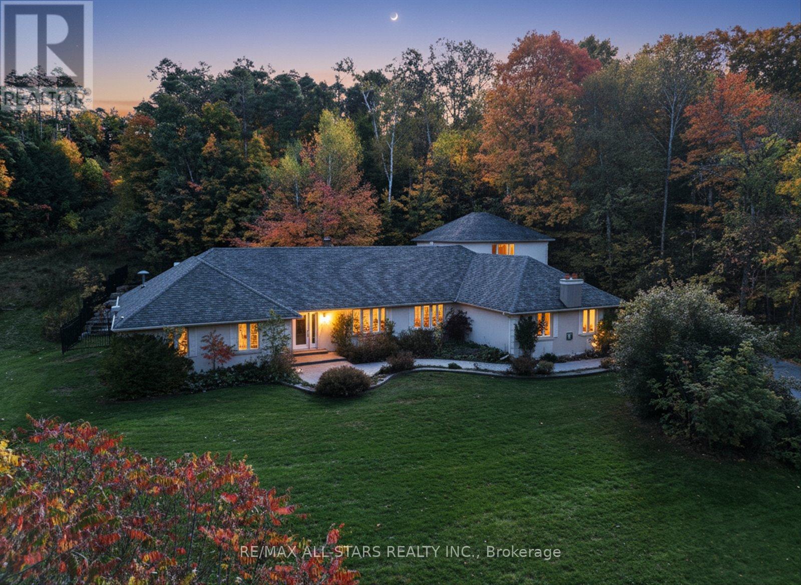 40 ALGONQUIN FOREST DRIVE, East Gwillimbury, Ontario