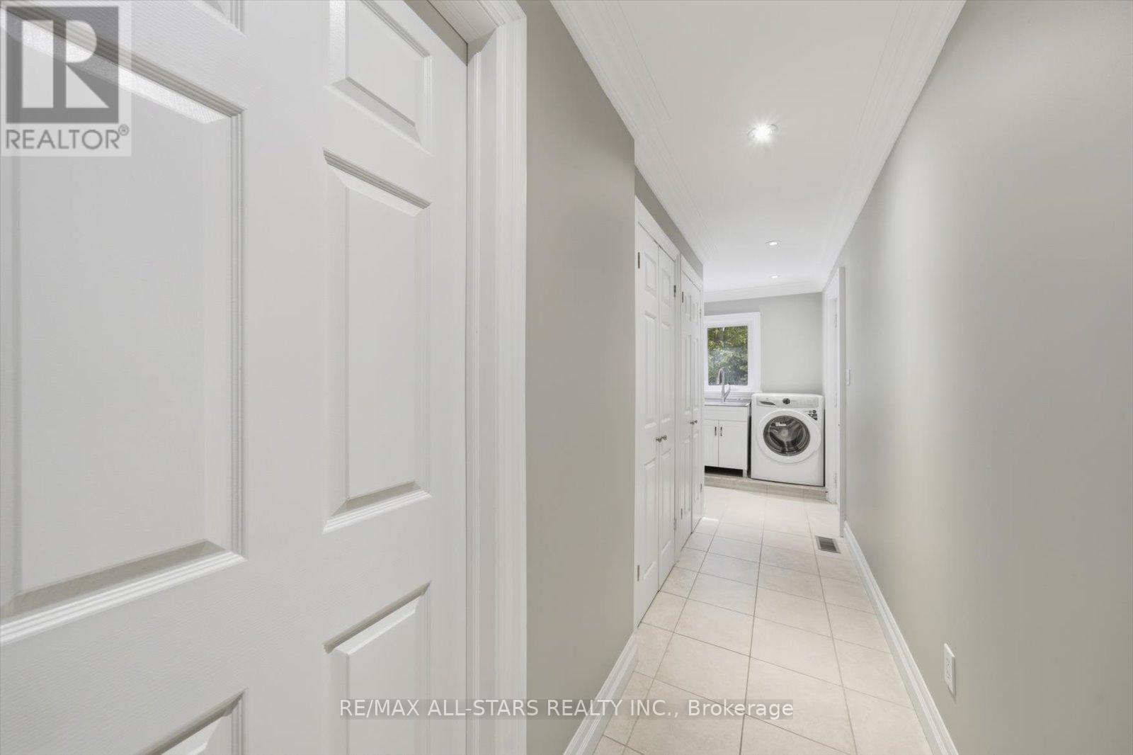 40 Algonquin Forest Drive, East Gwillimbury, Ontario  L9N 0C6 - Photo 22 - N12460301