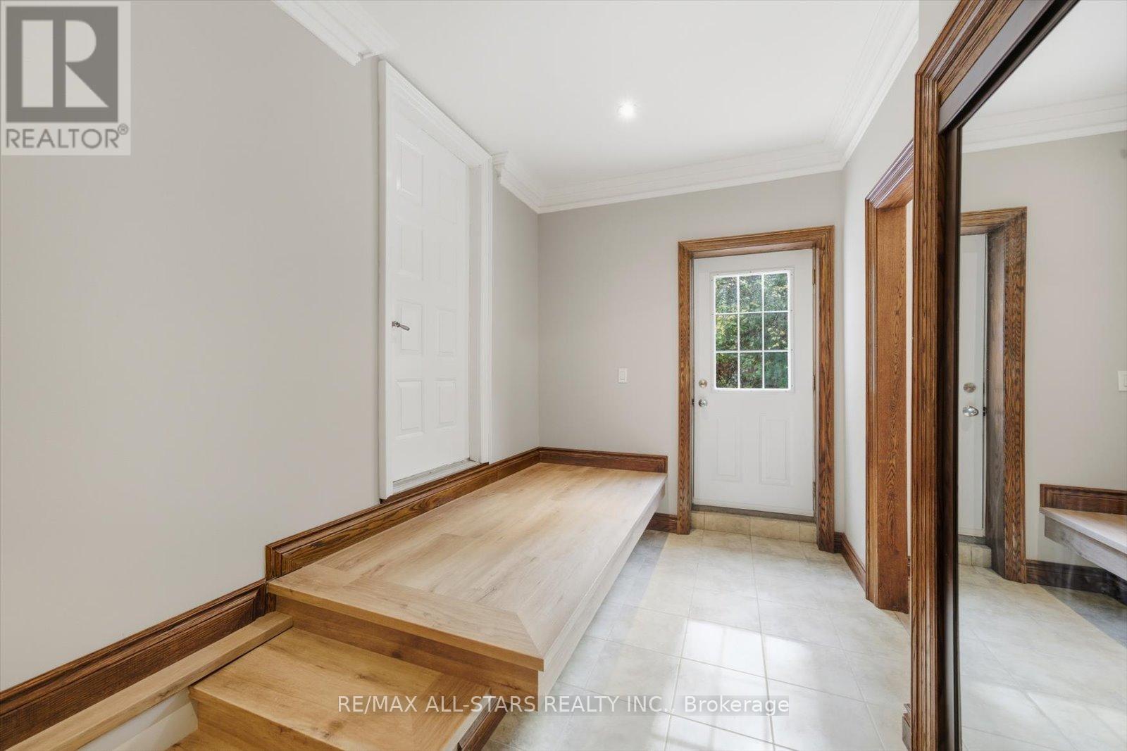 40 Algonquin Forest Drive, East Gwillimbury, Ontario  L9N 0C6 - Photo 23 - N12460301