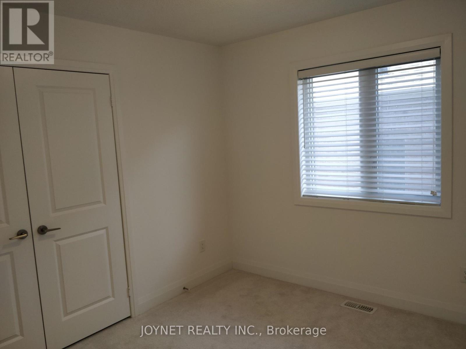 8 Red Rose Lane, East Gwillimbury, Ontario  L9N 0V1 - Photo 16 - N12460307