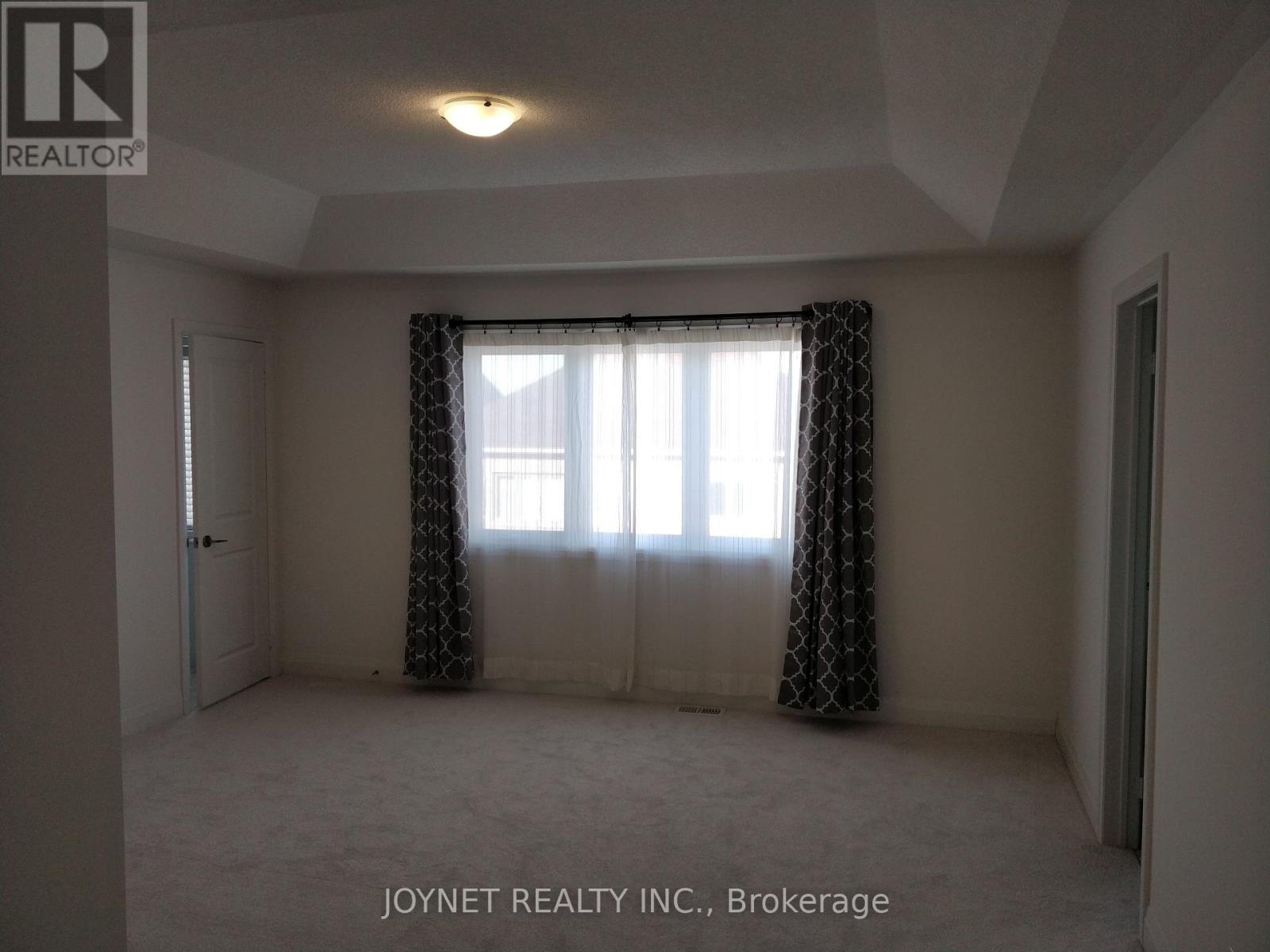 8 Red Rose Lane, East Gwillimbury, Ontario  L9N 0V1 - Photo 17 - N12460307