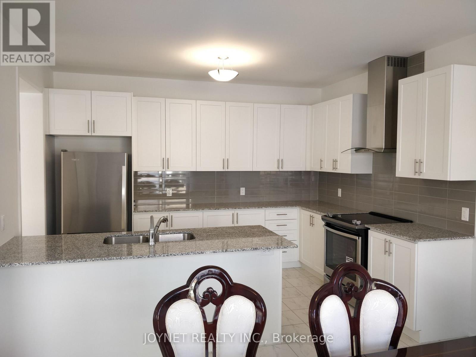 8 Red Rose Lane, East Gwillimbury, Ontario  L9N 0V1 - Photo 8 - N12460307