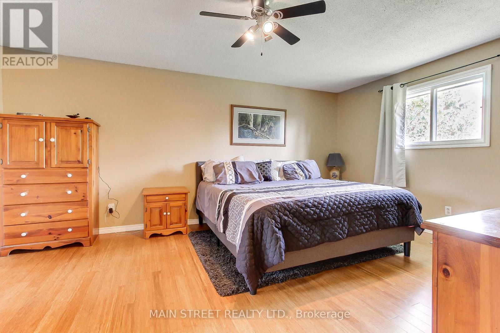 32 Beaverdale Crescent, Georgina, Ontario  L0E 1N0 - Photo 15 - N12460312