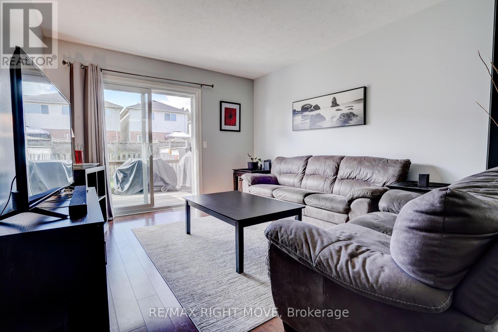 32 Julia Crescent, Orillia, Ontario  L3V 7Z1 - Photo 10 - S12460266