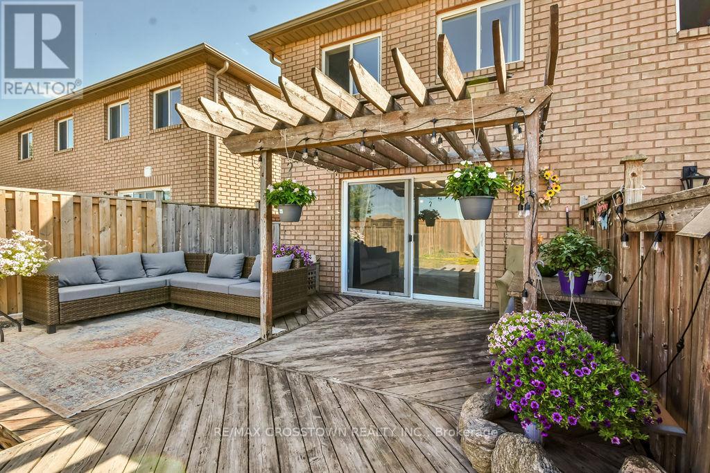 71 Goodwin Drive, Barrie, Ontario  L4M 3T1 - Photo 13 - S12460269