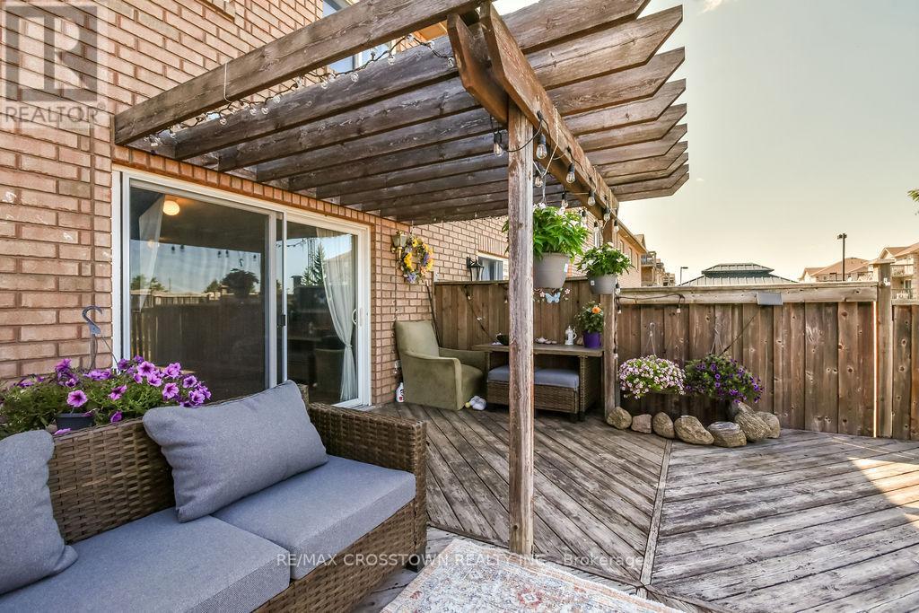 71 Goodwin Drive, Barrie, Ontario  L4M 3T1 - Photo 14 - S12460269