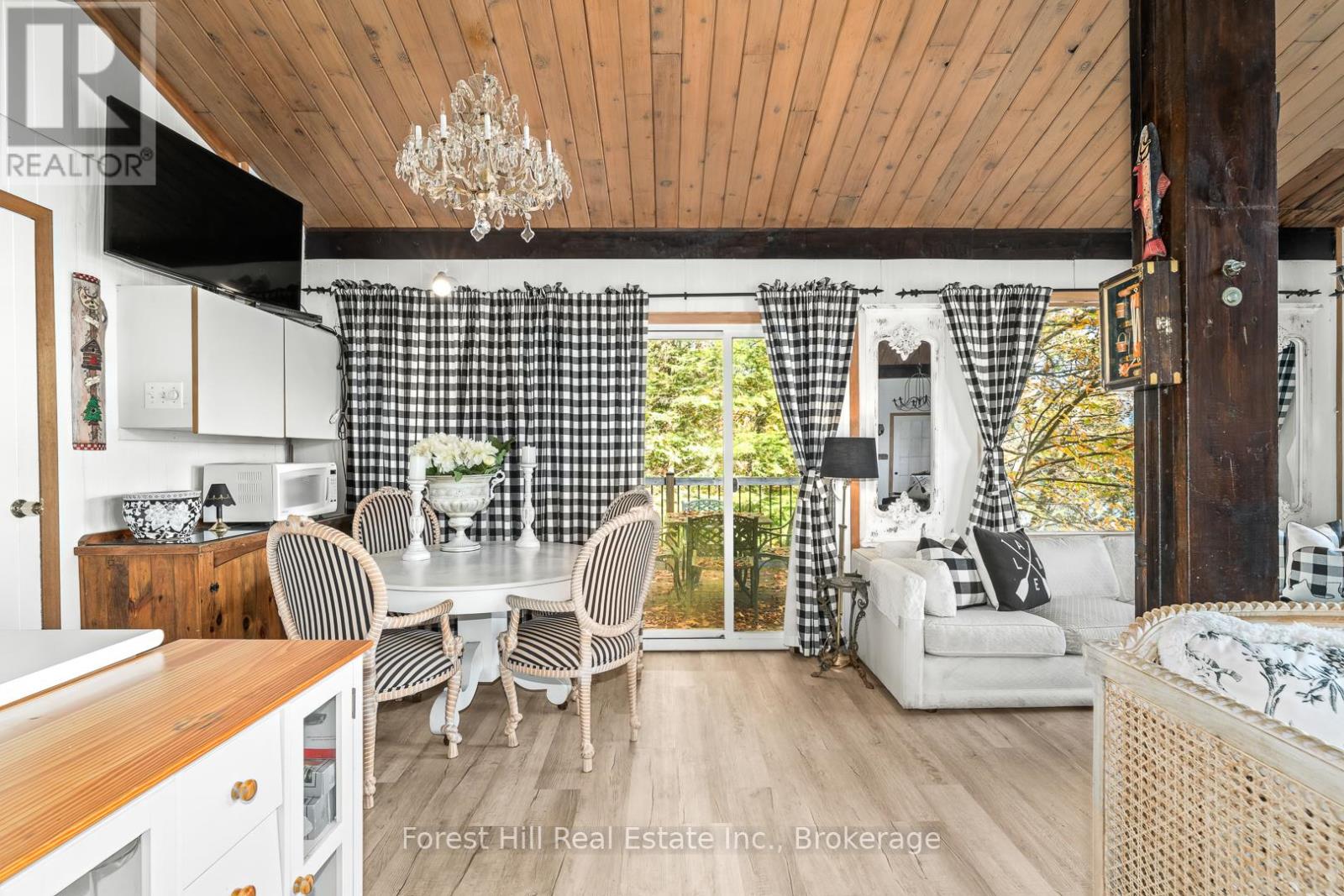 1187 Ivy Lane, Algonquin Highlands, Ontario  P0A 1E0 - Photo 14 - X12459975